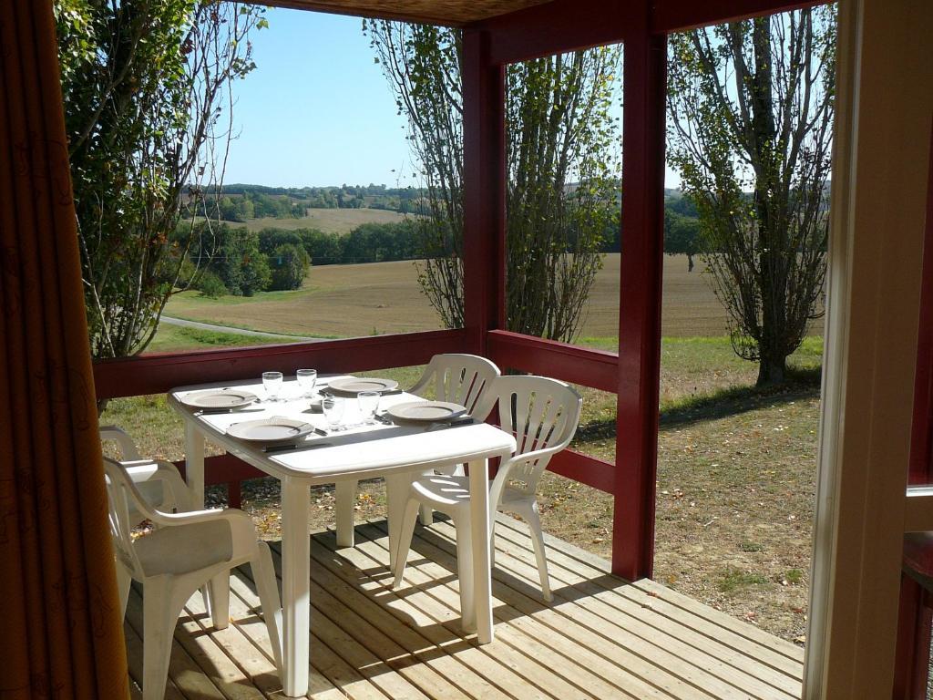 Les Chalets Des Mousquetaires Mirepoix  Habitación foto
